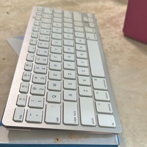 Wireless Silver and White Keyboard